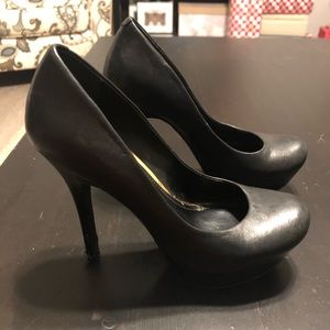 Jessica Simpson black stilletos